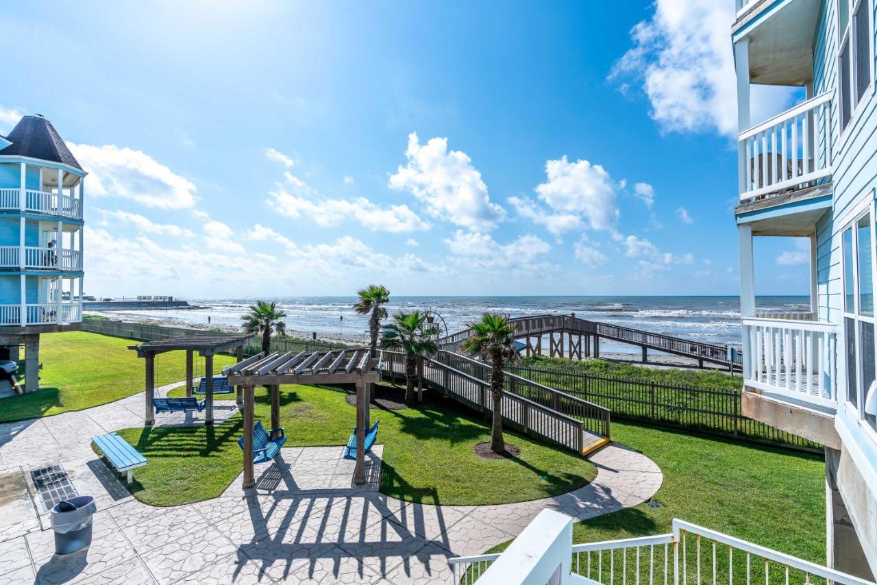 Octopus Gardens Private Boardwalk To The Beach Great Gulf Views غالفيستون، تكساس المظهر الخارجي الصورة