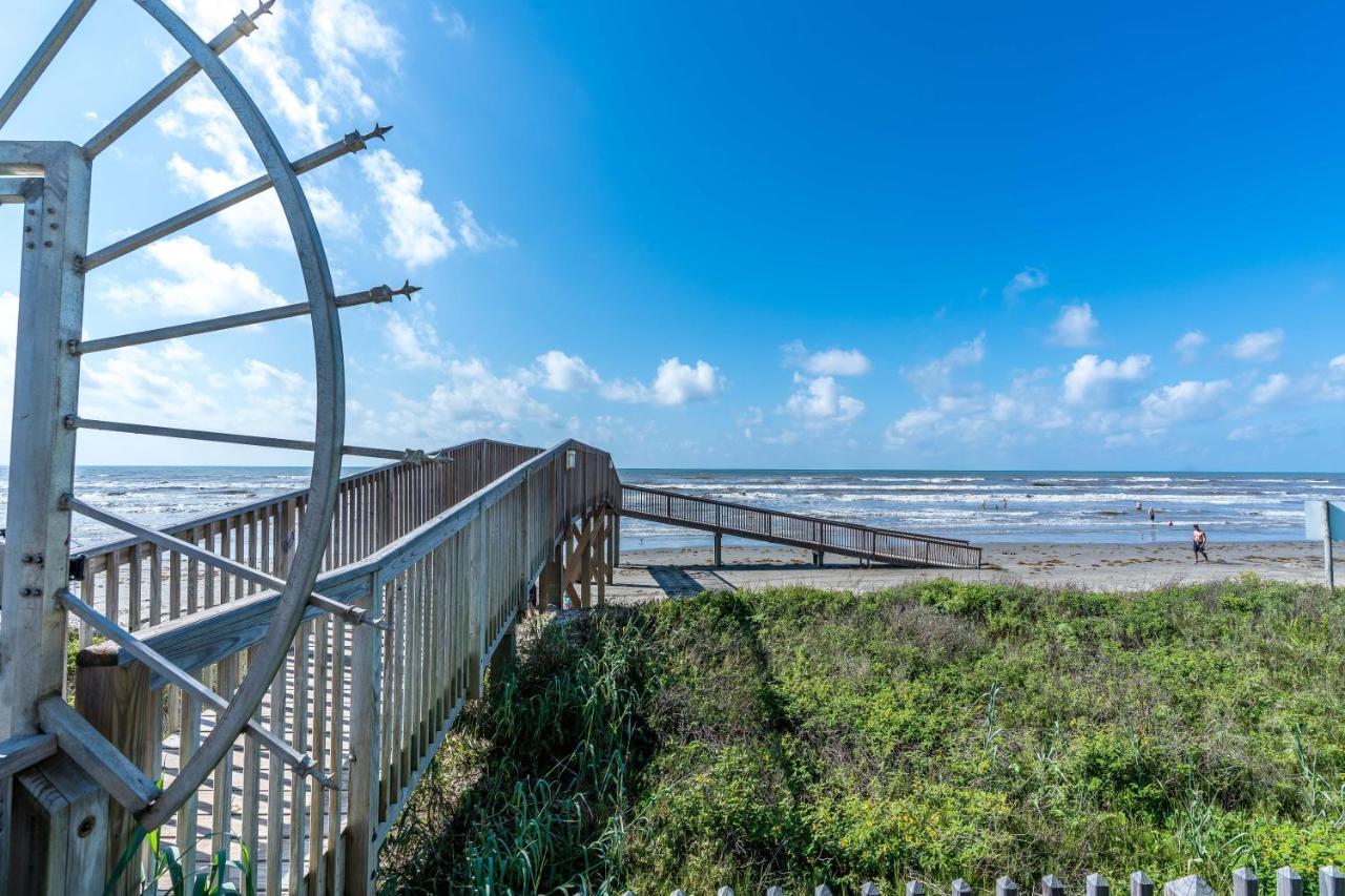 Octopus Gardens Private Boardwalk To The Beach Great Gulf Views غالفيستون، تكساس المظهر الخارجي الصورة